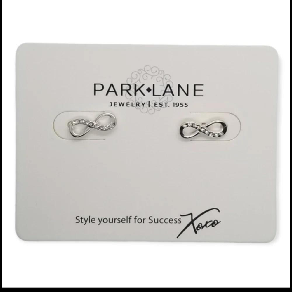 PARK LANE NIB SILVERTONED & CRYSTAL INFINITY DESIGN EARRINGS